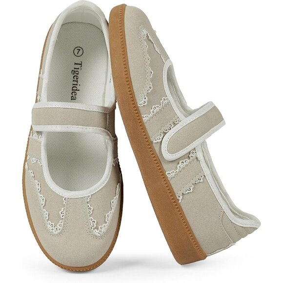 Shoes - Women's Ivory Comfortable Casual Lightweight Slip On Footwear Retro Sneakers